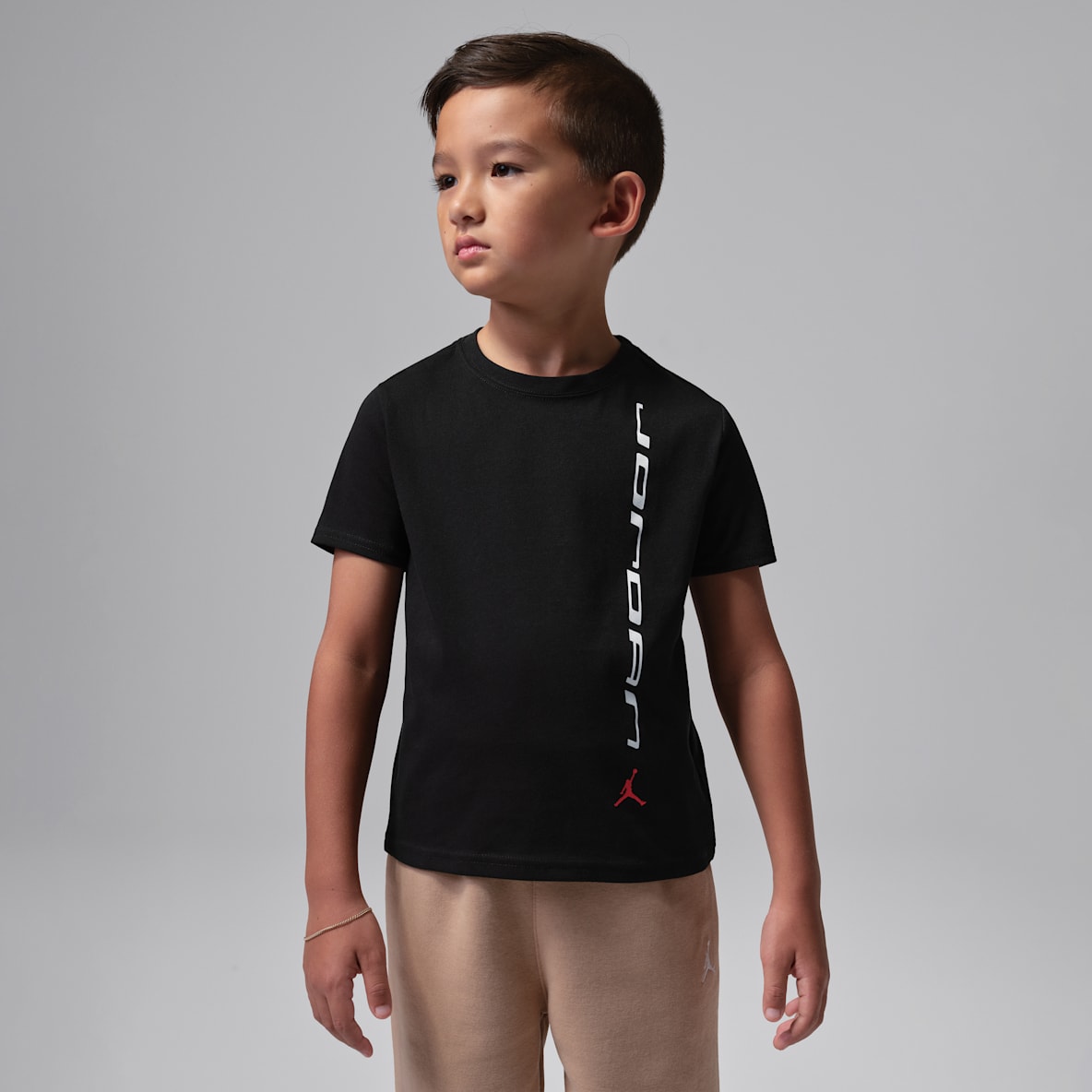 NIKE公式】 ジョーダン グラフィックTシャツ【ナイキ公式通販】